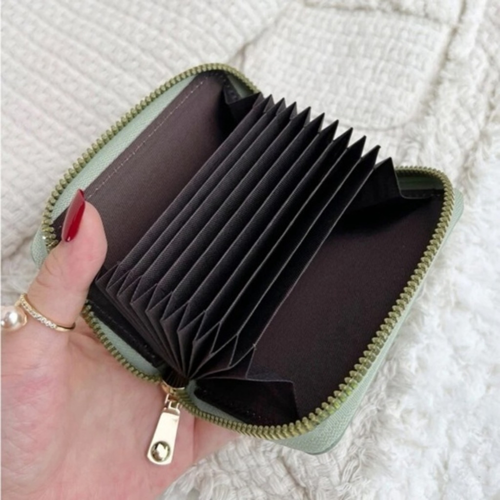 ⚠️Clearance🌟Mint Green Card Holder / Organizer - Picture 4 of 4